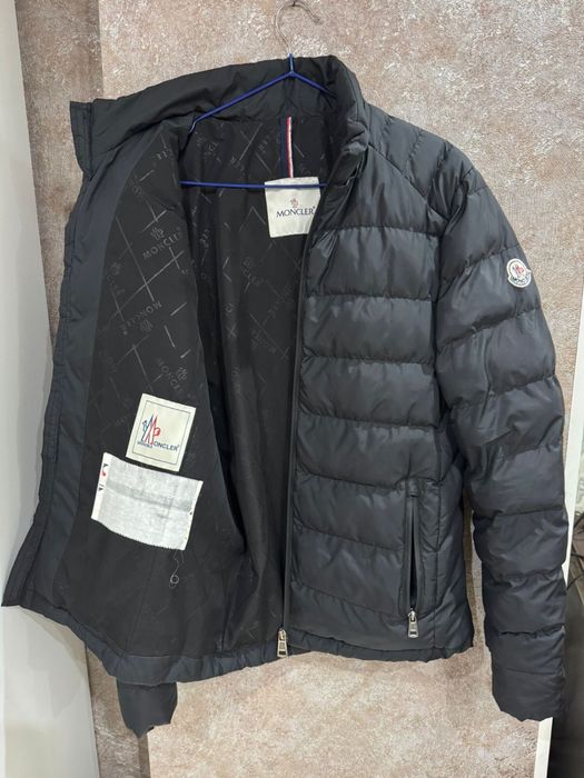Moncler муж куртка