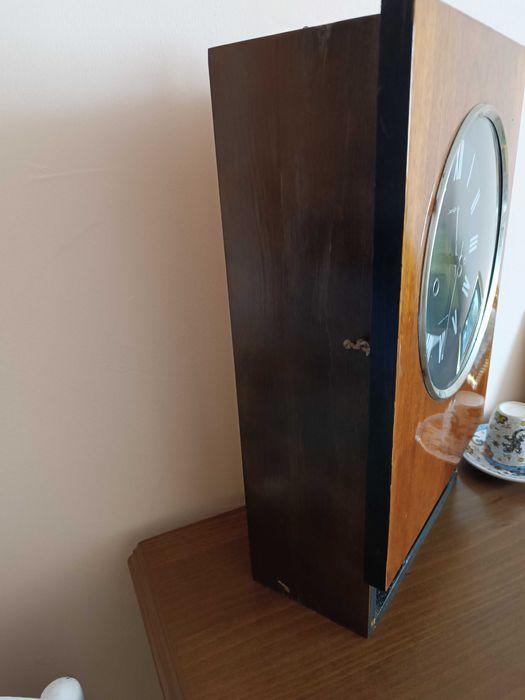 Стенен часовник Jantar