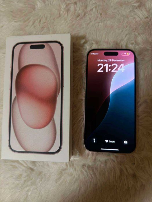 Продавам Iphone 15, 128gb без забележки с гаранция.