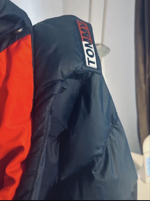 Geaca Tommy H  barbati ..noua . Detalii in privat