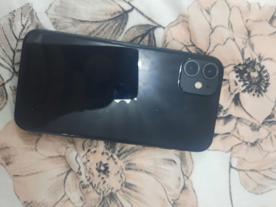 Iphone 11 продам