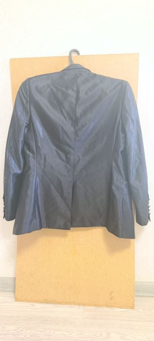 Продам пиджак школьный