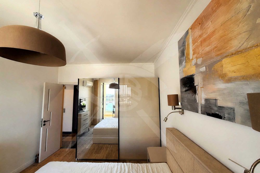 Продава се Двустаен апартамент в Бургас, Славейков - 80 кв.м за 2975 €/кв.м - Снимка #1