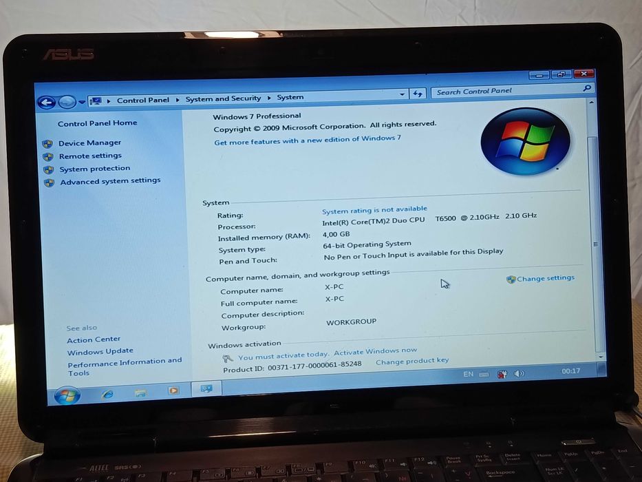 Лаптоп ASUS 15.6 // HD/LED