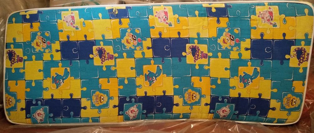 Матрас 2м х 0.9м