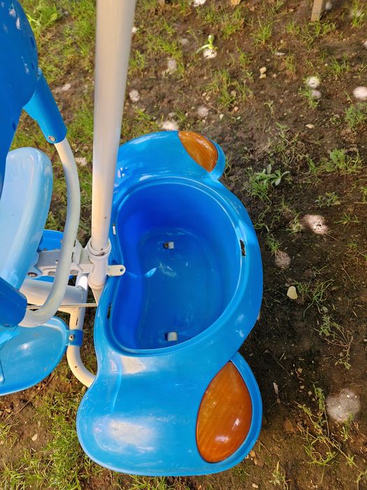Tricicletă copii cu mâner parental, muzică și coș depozitare – Funcțională