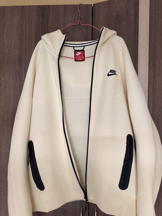Nike Tech Fleece суичър с цип - оригинал, размер М