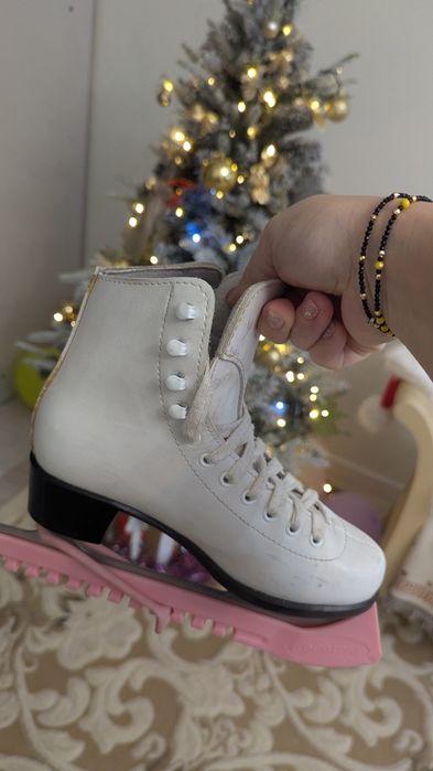 Продам коньки для девочки