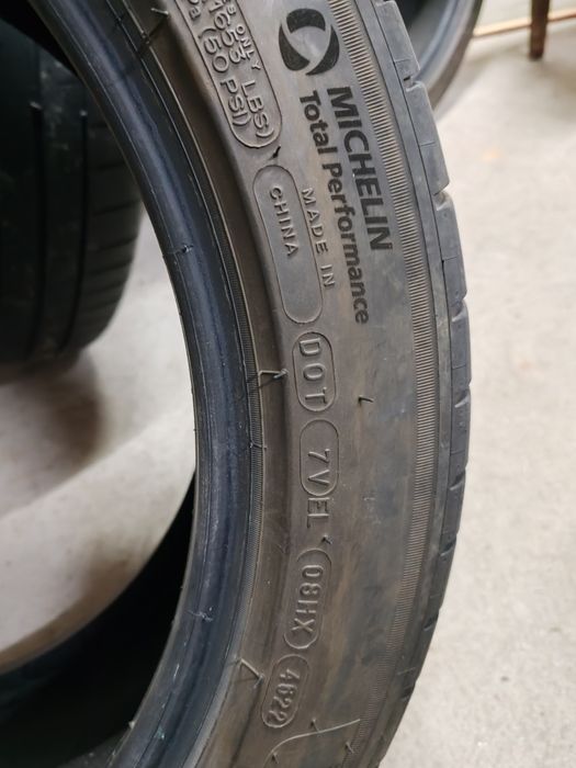 Michelin Pilot 235/45 R18