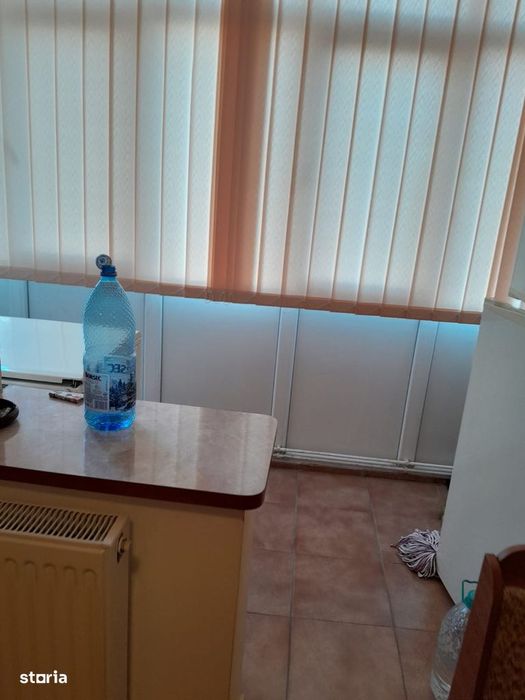 Apartament 3 camere, etaj 2, centrala pe gaz
