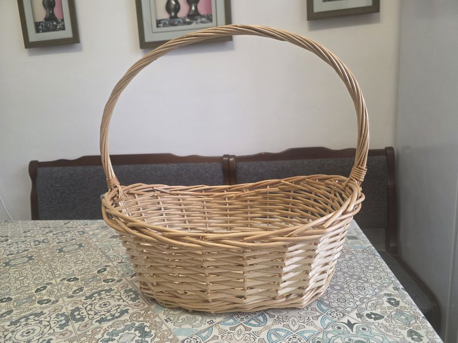 Плетенная корзина