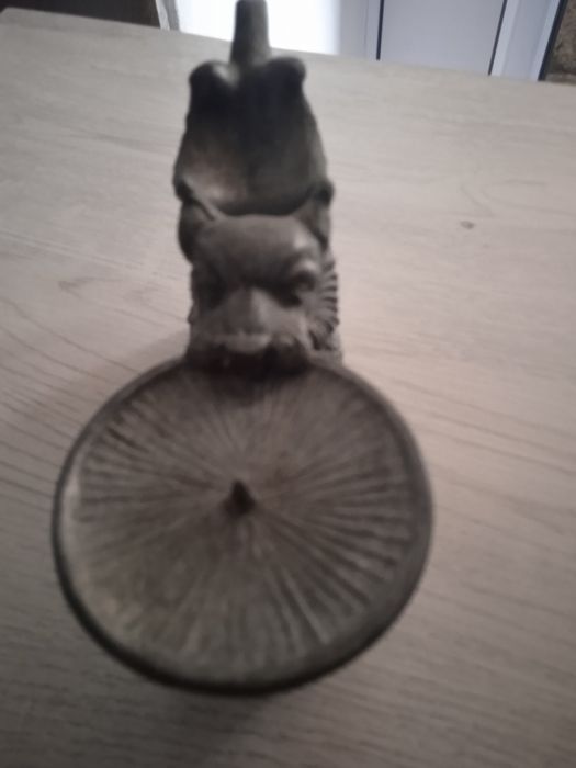 Подсвечник чугунные изделия.