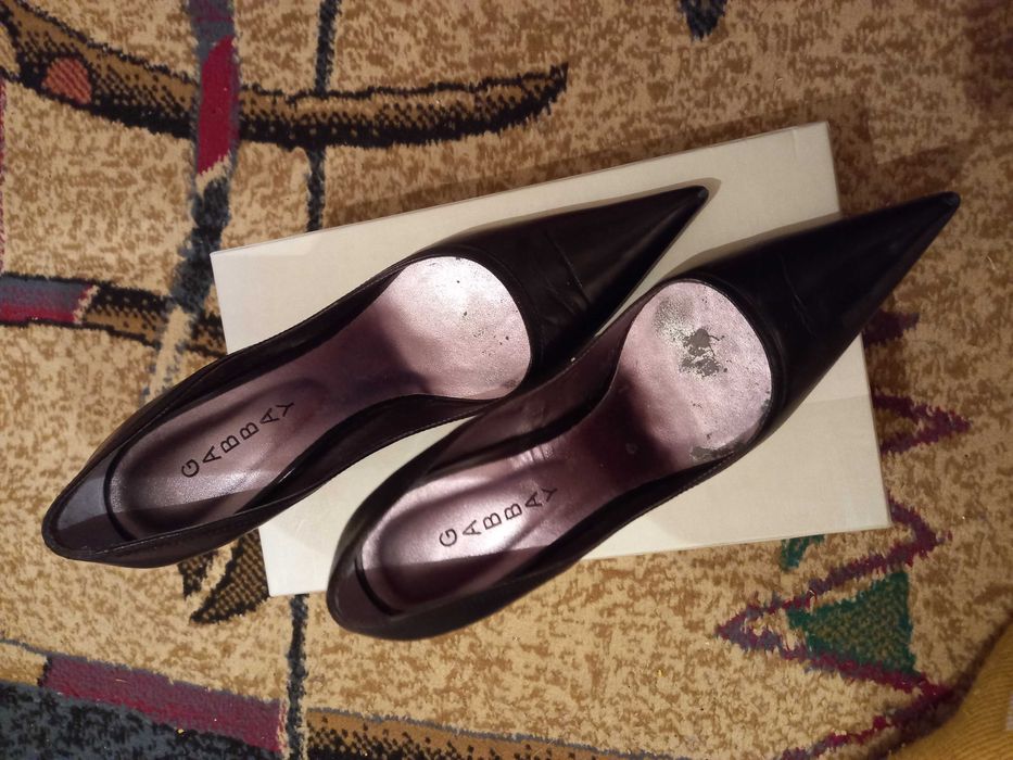 Продам красивые туфли