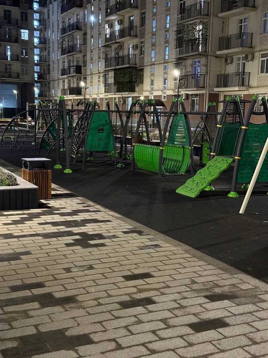 Продам 3 комн квартиру. ул.Махтумкули. жк Parkent Plaza.