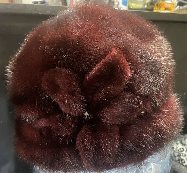 Женская шапка из норки