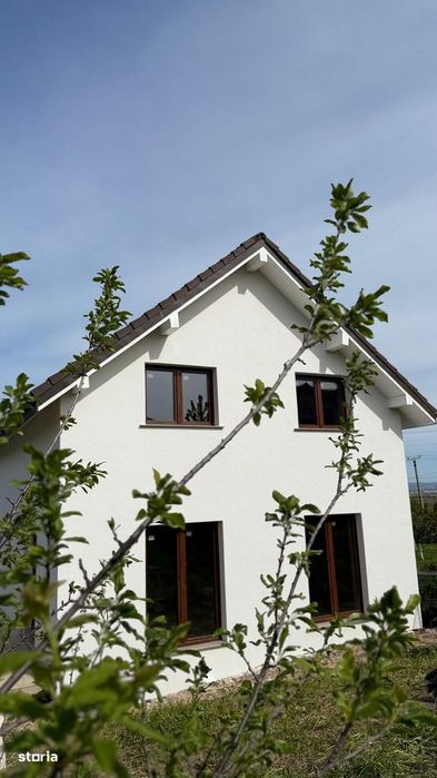 Casa individuala Jucu de Sus, garaj+2parcari, 3 dormitoare, 3 bai, gra