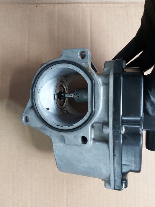 Clapeta accelerație / EGR volkswagen passat b6 / cc 2.0 tdi CBAB E5