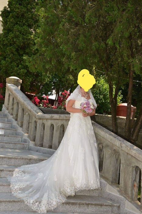 Vand/inchiriez rochie de mireasa