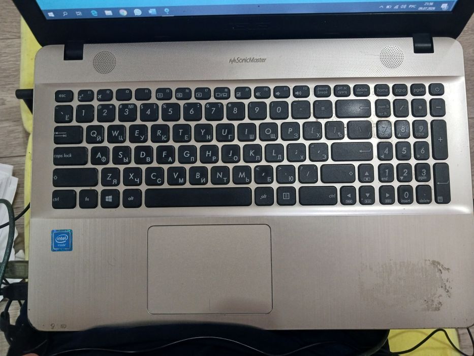 Продам ноутбук Asus