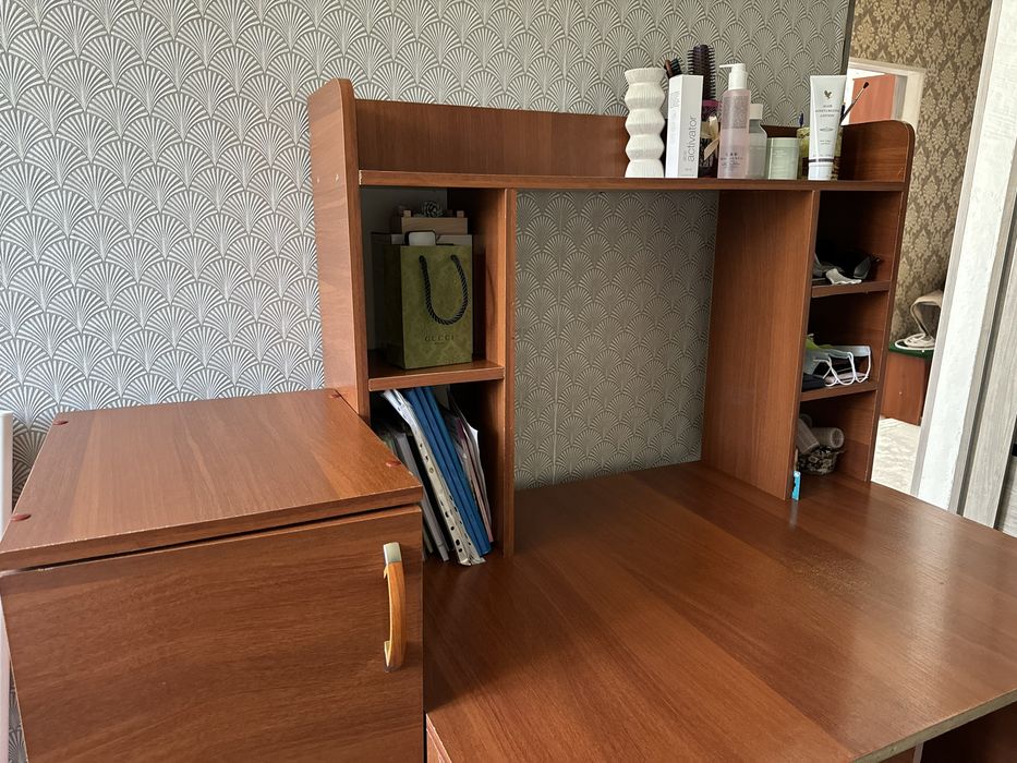 Продам компъютерный стол