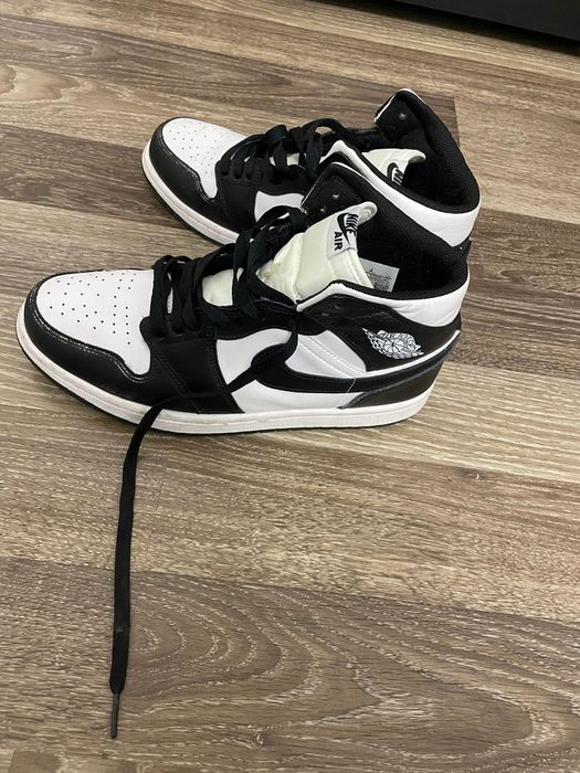 Air jordan 1, mărimea  44 ,in stare buna