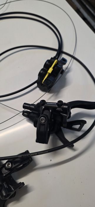 нови 4бутални спирачки Shimano MT420