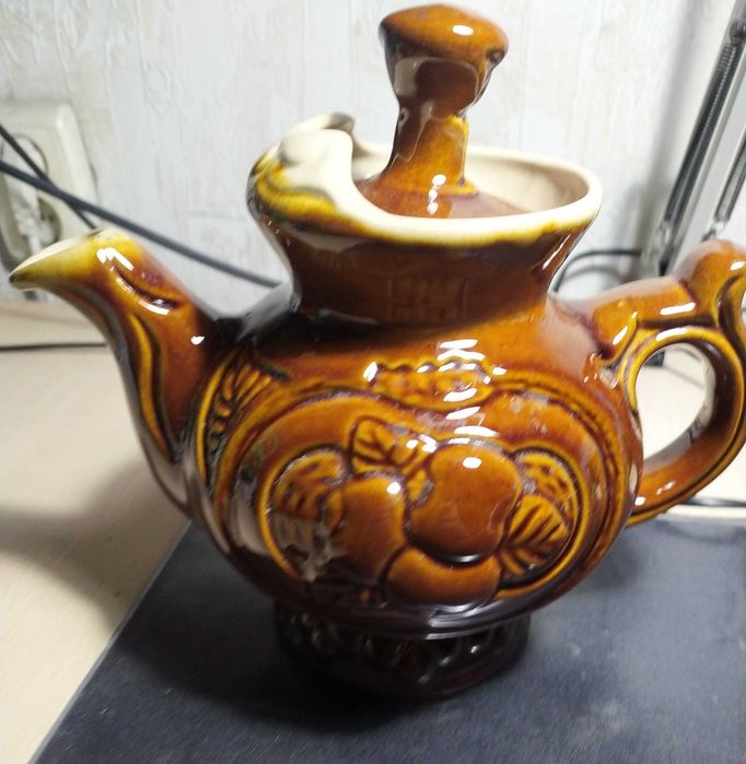 Чайник декоративный, керамический (светло-коричневый цвет)