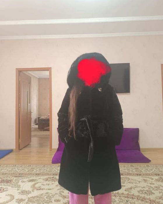 Продам женскую шубу