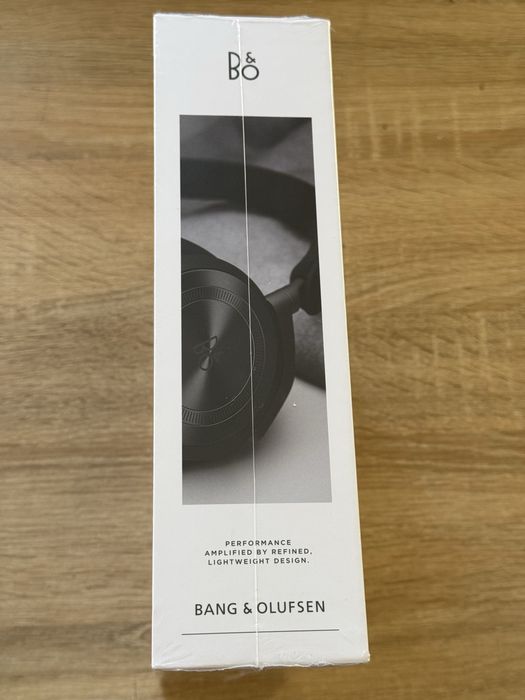 bang & olufsen beoplay hx SIGILATE