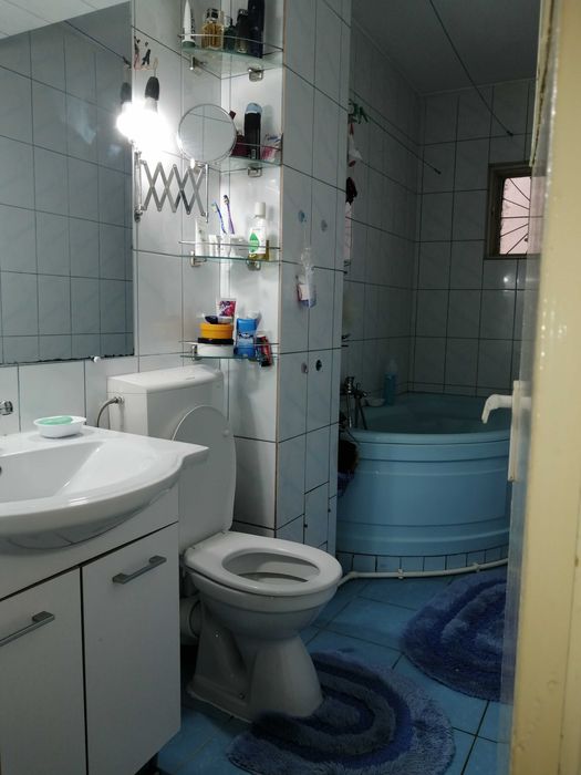 Închiriez apartament 2 camere Micro 14