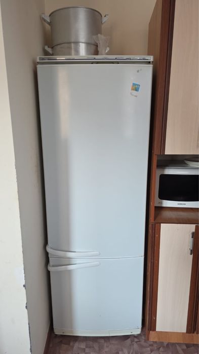 холодильник с отдельное морозилкой