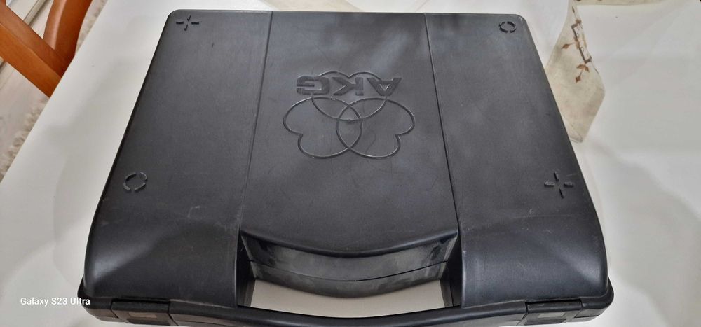 Vând reciver pt instrument ,akg 400