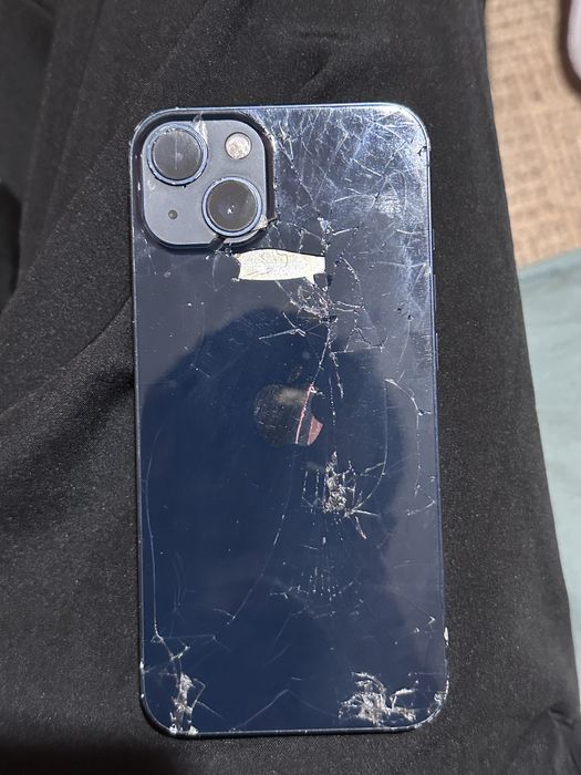 Iphone 13  256гб емкость 100