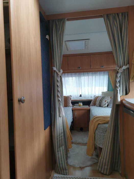 Продавам каравана Hobby Excellent