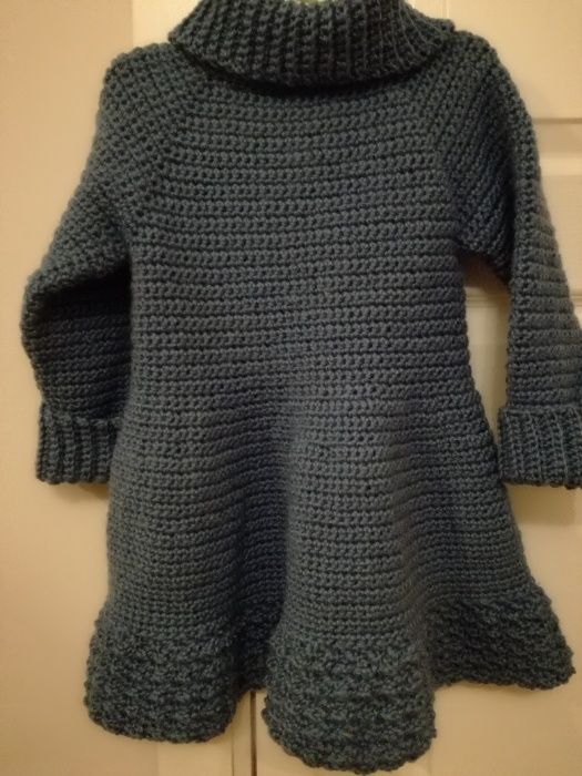 НАМАЛЕНИЕ Елегантно палтенце за момиче, ръчна изработка