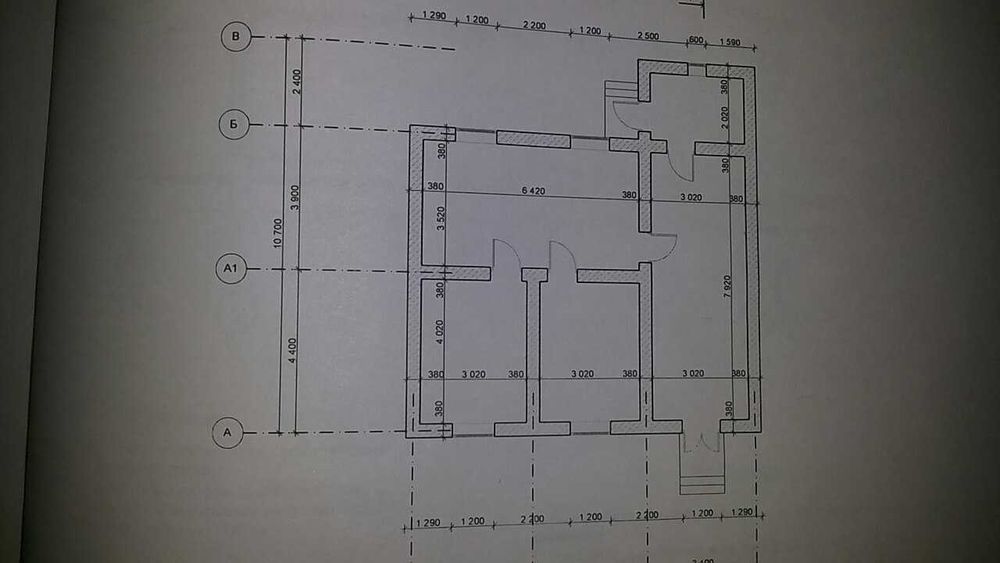 Ховли жой сотилади. 2 сотик 2 хона 1 дализ қилиб бўлиб сотилади 400млн