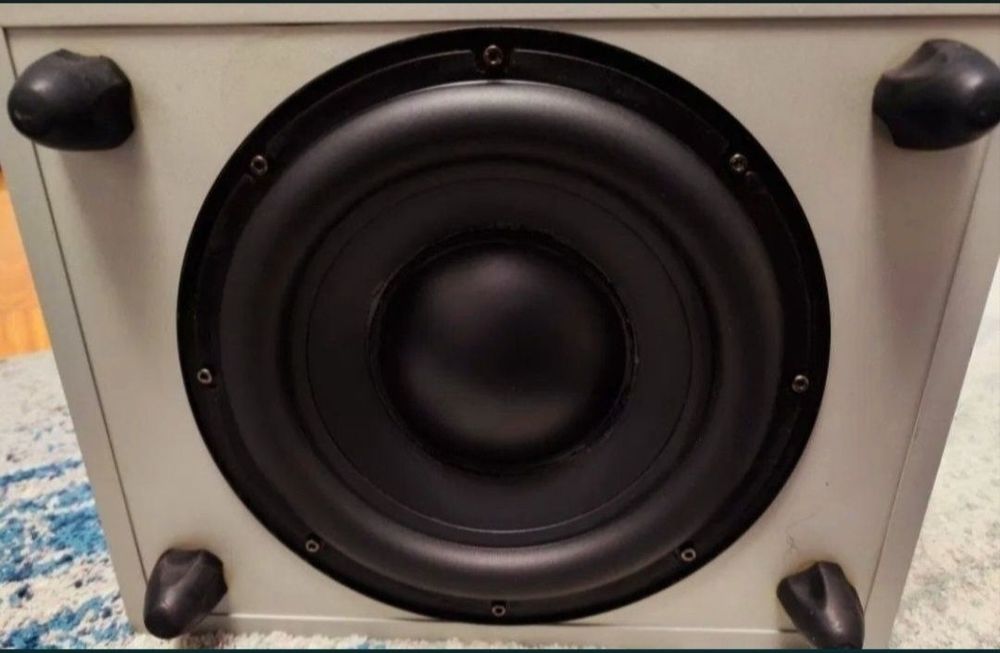 Minge basketball ( subwoofer activ Teufel Concept E Magnum Power)