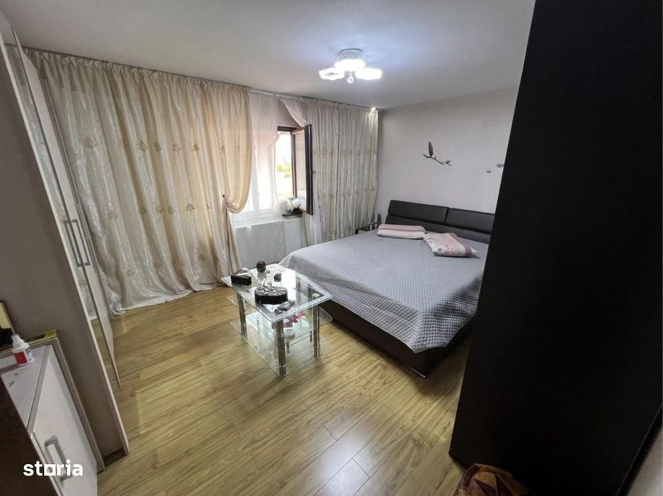 Casa individuala P+1+M - Curte proprie - Vedere lac - Oras Pantelimon