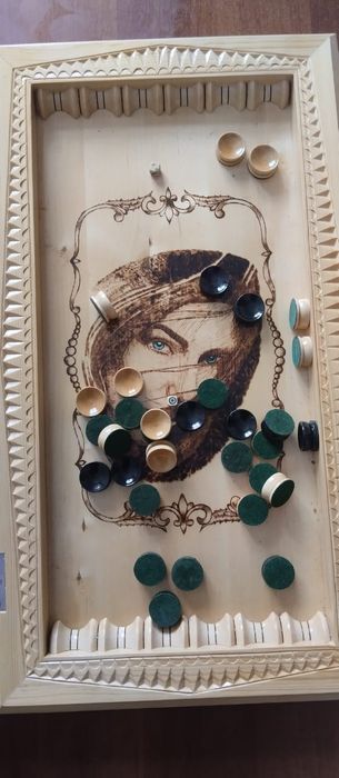 Продам  нарды  в хорошем состоянии