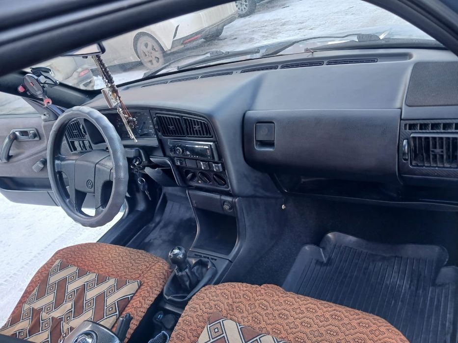 Volkswagen Passat B3 sedan