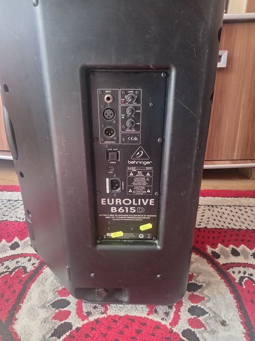 văd boxă behringer b615d