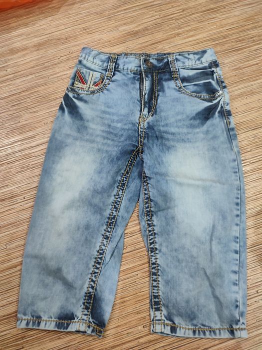 Продам вещи на 8-9 лет