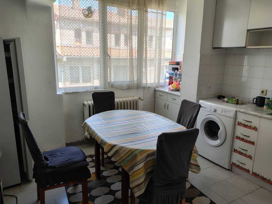 Дава се под наем Тристаен апартамент в София, Център - 95 кв.м за 612 € - Снимка #4