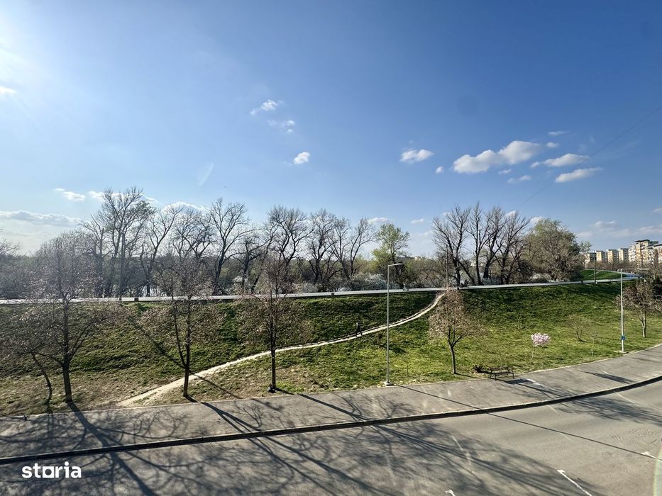 Inchiriez apartament 3 camere + parcare, amenajat modern, Micalaca