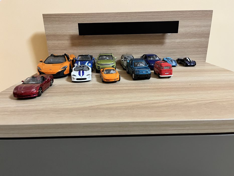 Колекционерски колички - McLaren,Corvette,Range Rover и други.