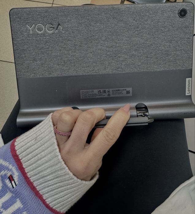 Vand Tableta LENOVO Yoga Smart Tab, 10.1", 64GB, 4GB RAM, WiFi, Black