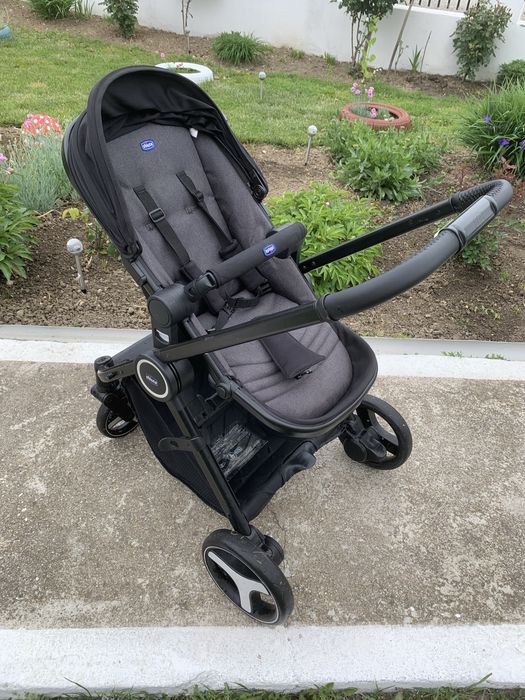 Carucior chicco 3 in 1