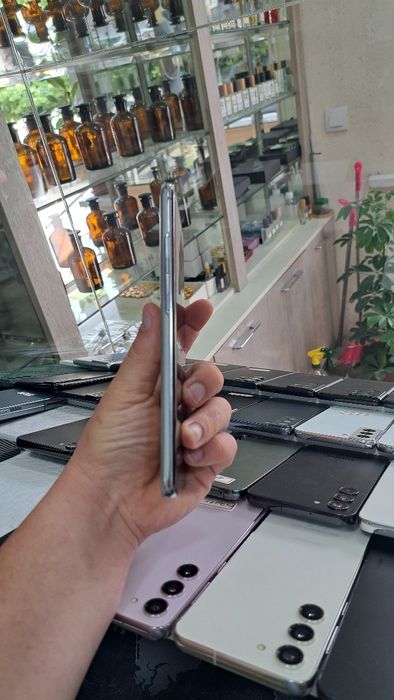 Samsung S10 5g xotirasi 8/256GB GB