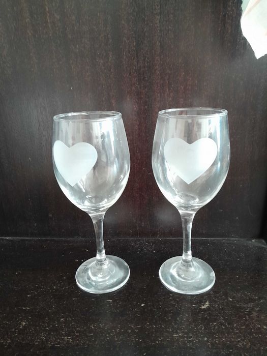 Четири  стъклени чаши