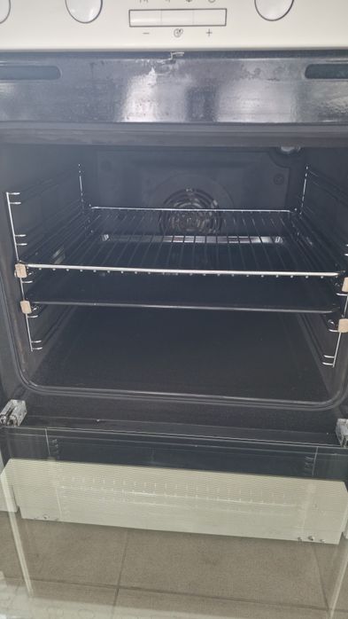 Печка с индукционни котлони Voss Electrolux MOD ELI13320-HV 74L
